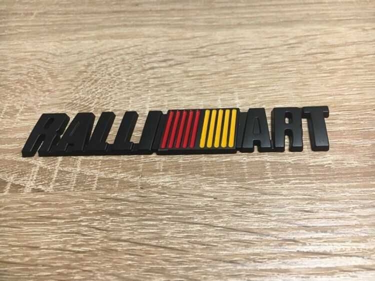 черна емблема Mitsubishi Ralliart