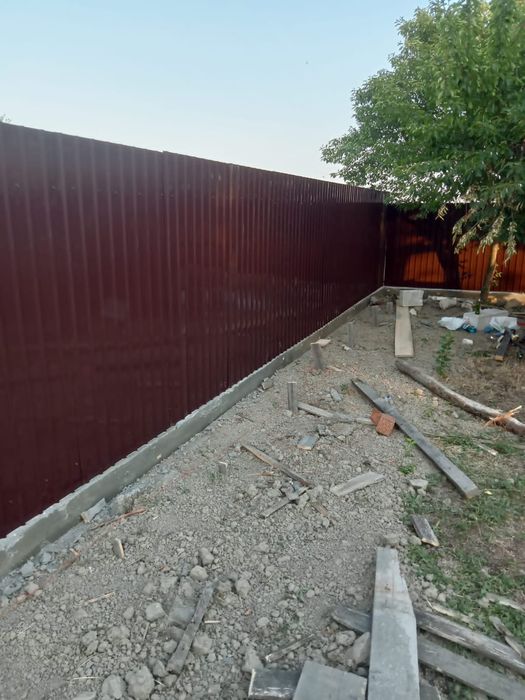 Construim garduri și porți la comanda clientului