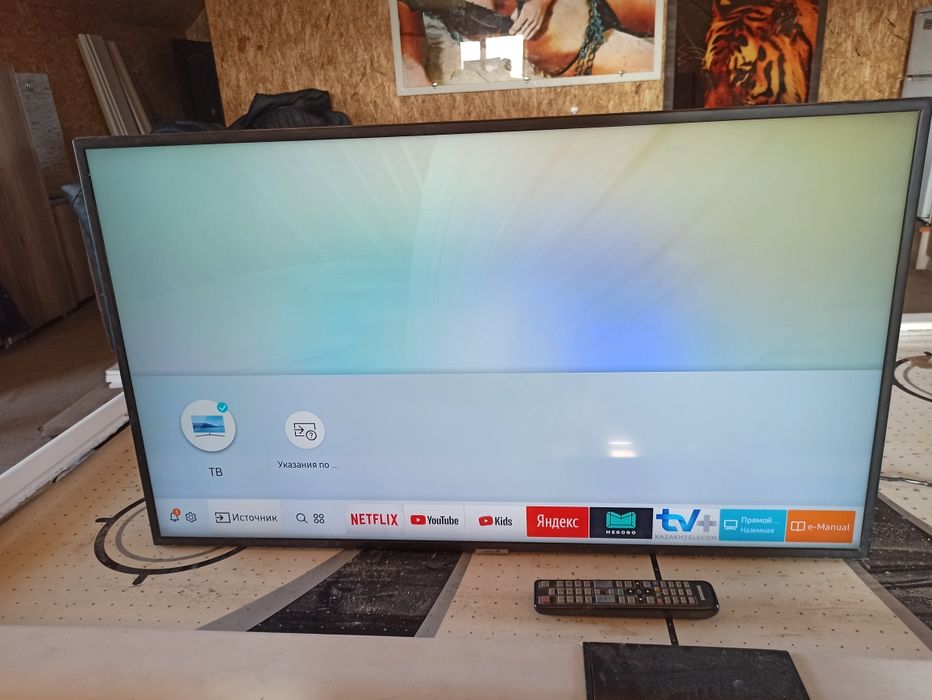 Телевизор смарт Samsung 43''