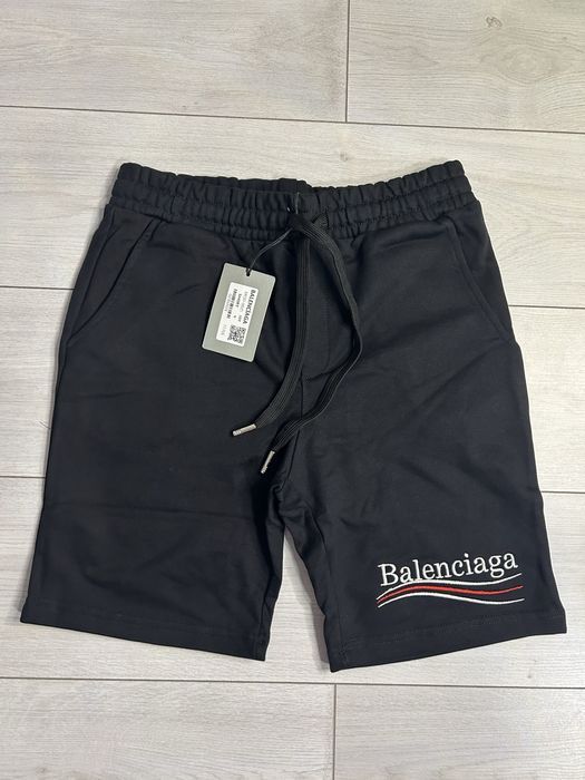 Pantaloni scurti balenciaga top 2026