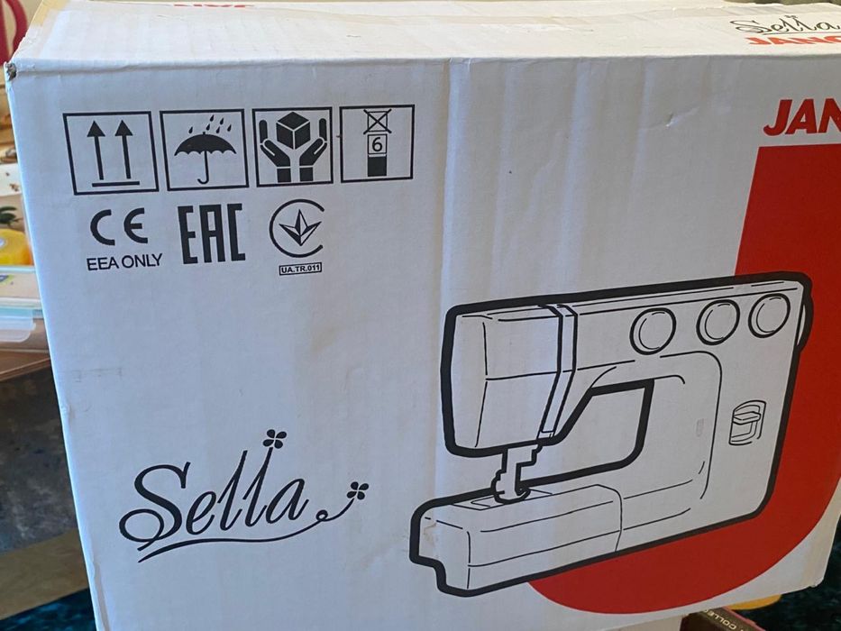 Машинка швейная.