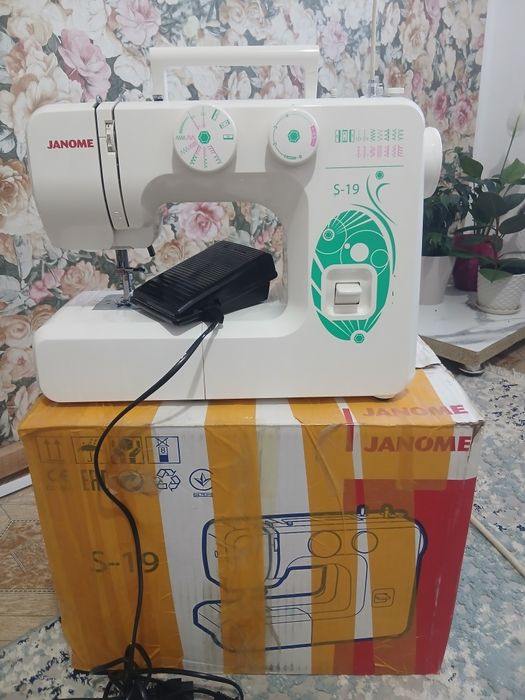 Швейная машинка продаётся