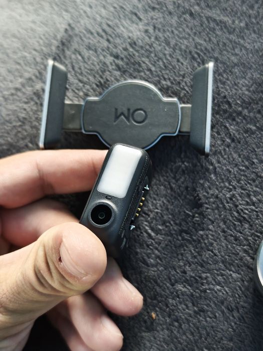 vând dji osmo mobile 7P