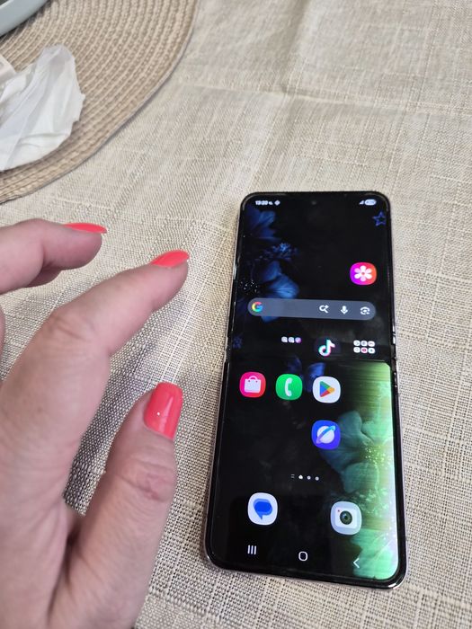 Flip 5 Samsung за части