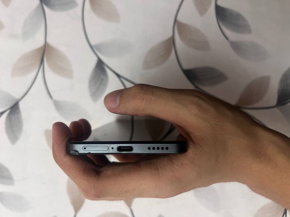 Vivo v29e 5g 8/ 256 SROCHNO