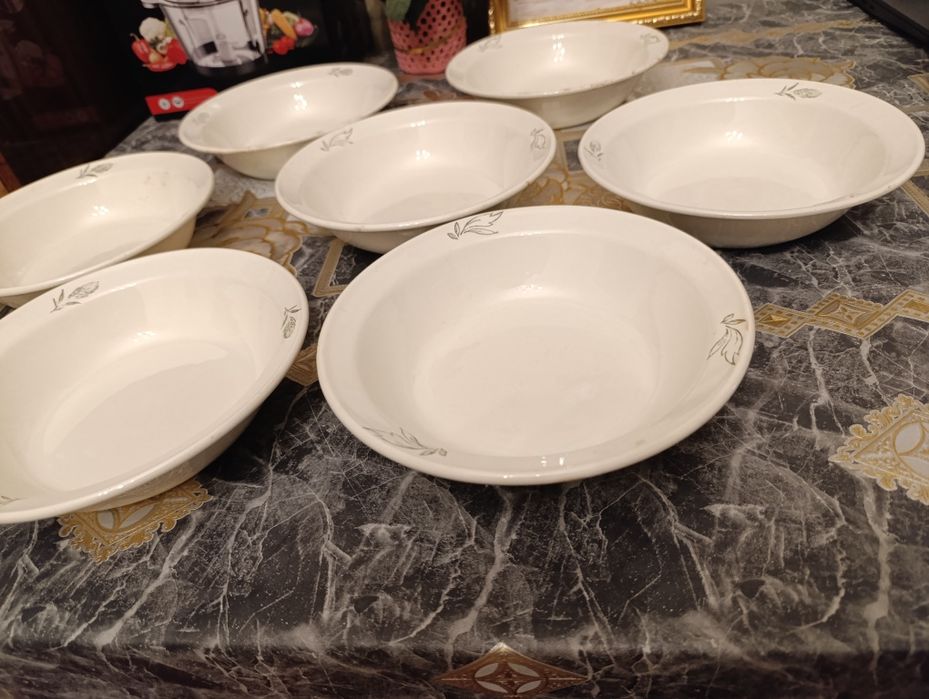 Старинные рижские тарелки для супа, холодца