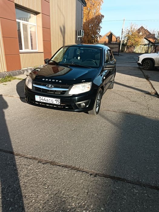 Продам Ладу Гранту 2015г.