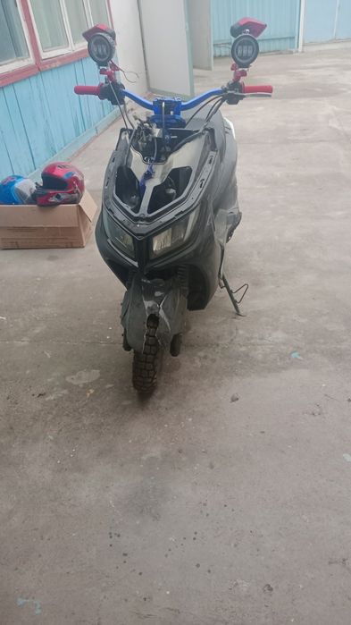 Мопед сатылады М8