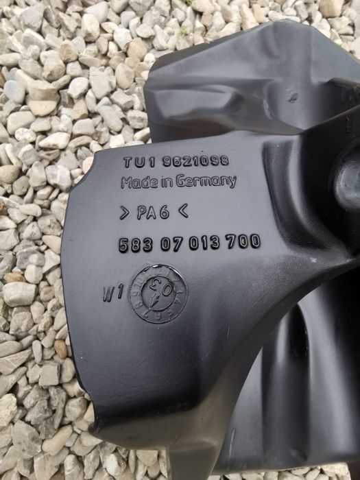 Rezervor KTM 9 L negru
