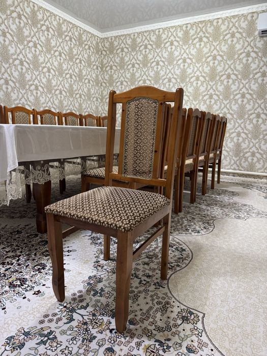 Стол и Стулья ,в подарок дастархан