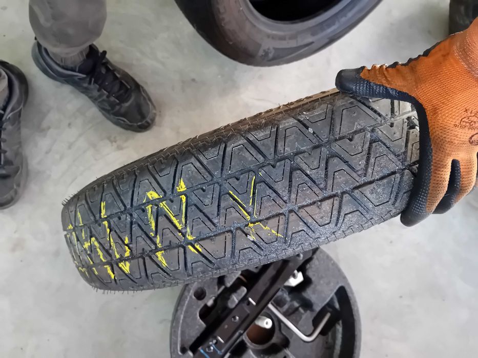 1 бр.гума патерица с крик  135 80 17  за бмв 5 серия