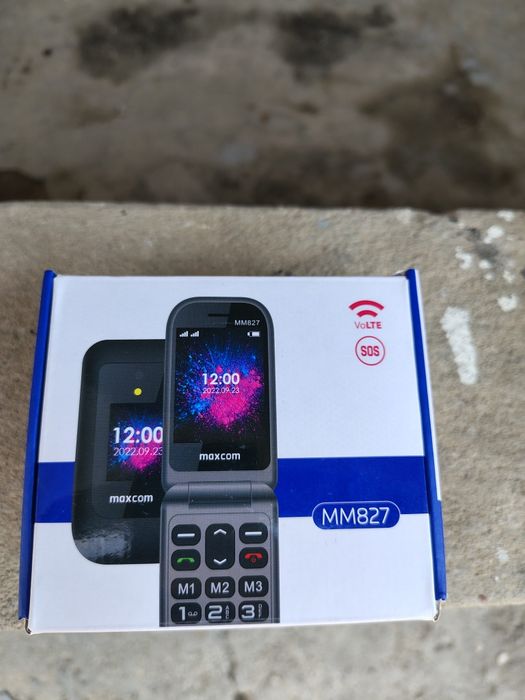 Vând telefon cu clapă