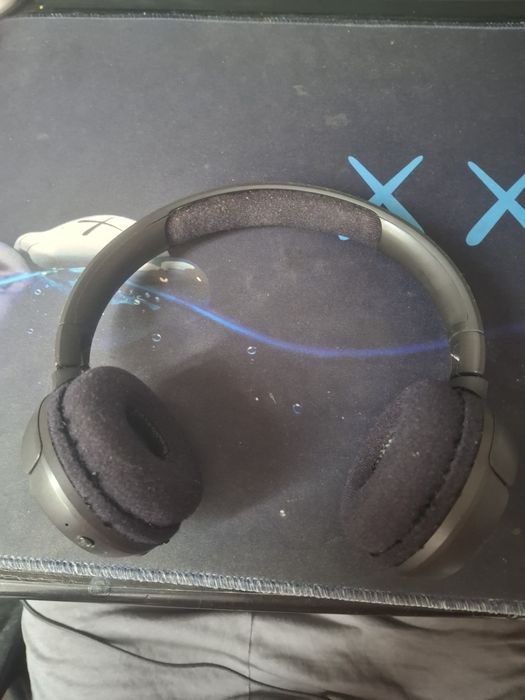 Vand Casti JBL Tune 660NC