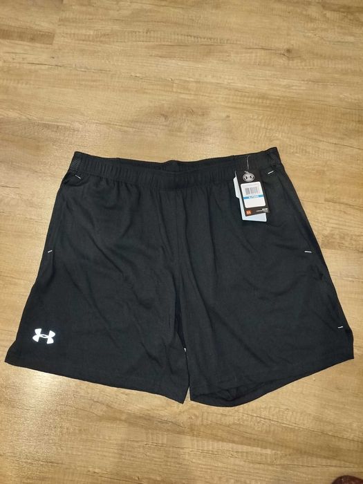 къси гащи- шорти- Under Armour -XL