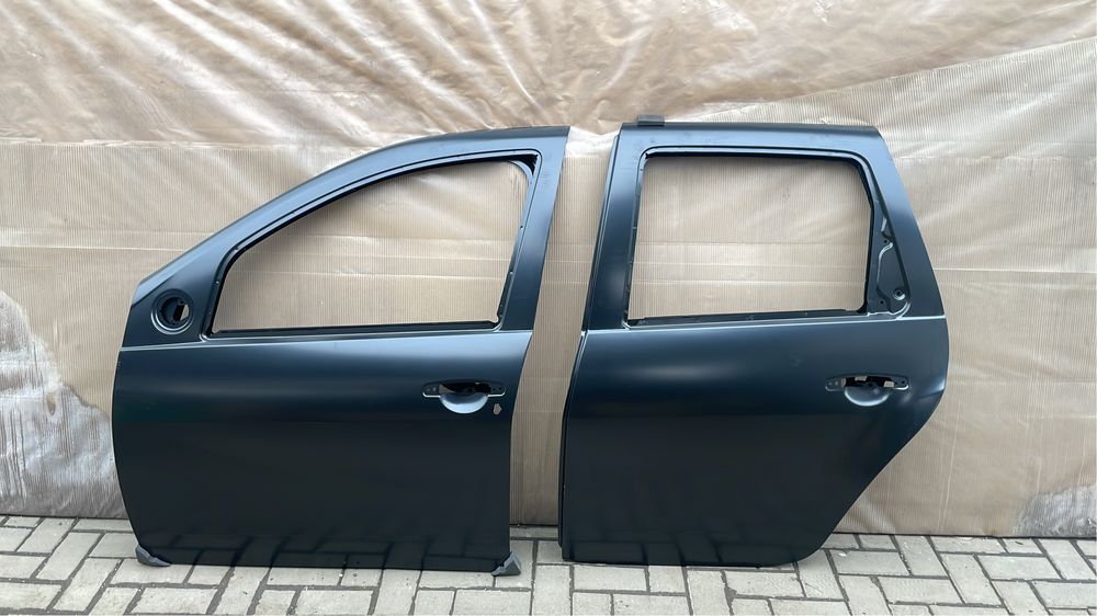 Двери передние задние Renault Duster Logan Sandero Terrano Almera