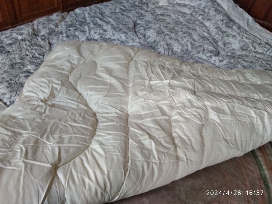 Продам одеяло стёганое новое