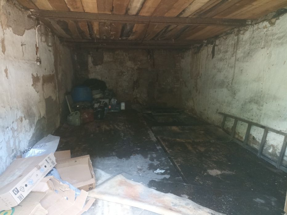 Продаётся гараж 12-микраион