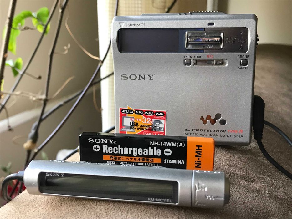 Sony MZ-N1 MD Walkman минидиск плеър