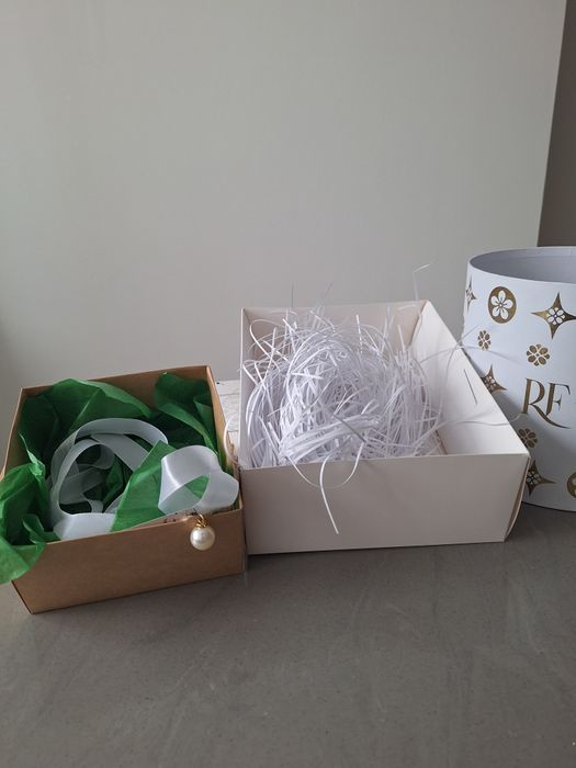 Упаковка для клубники в шоколаде