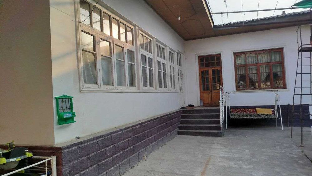 Продаётся дом г.Бука,7 соток 71000 usd! Уй Сотилади Бука ш!