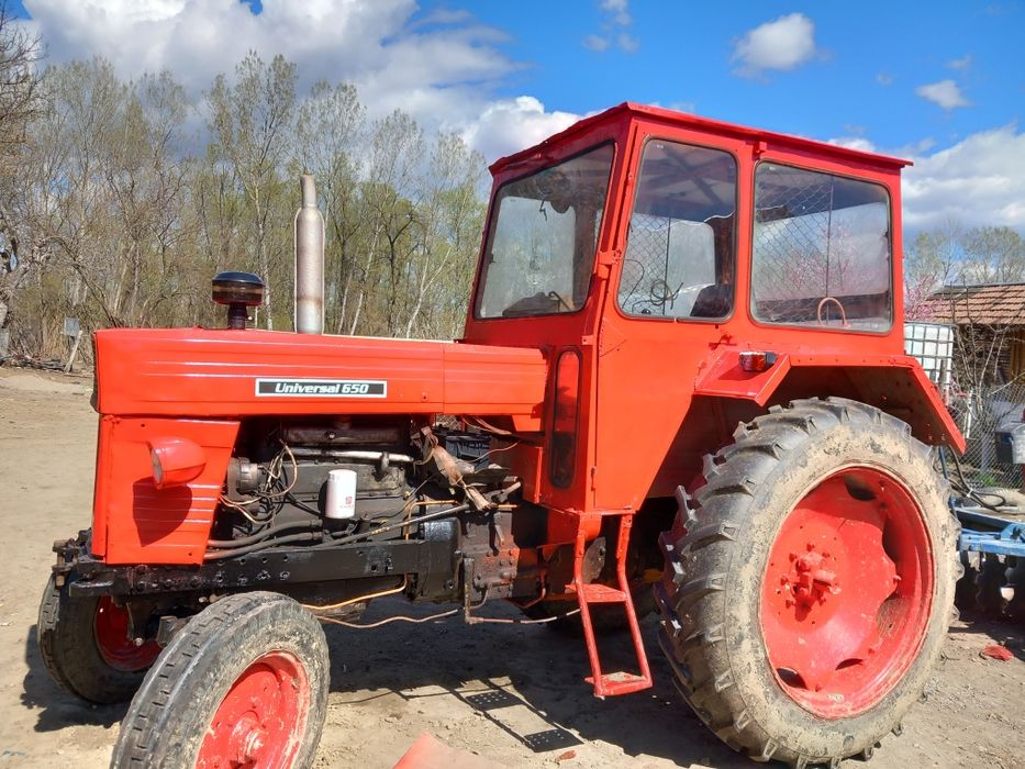 Tractor .remorca plug