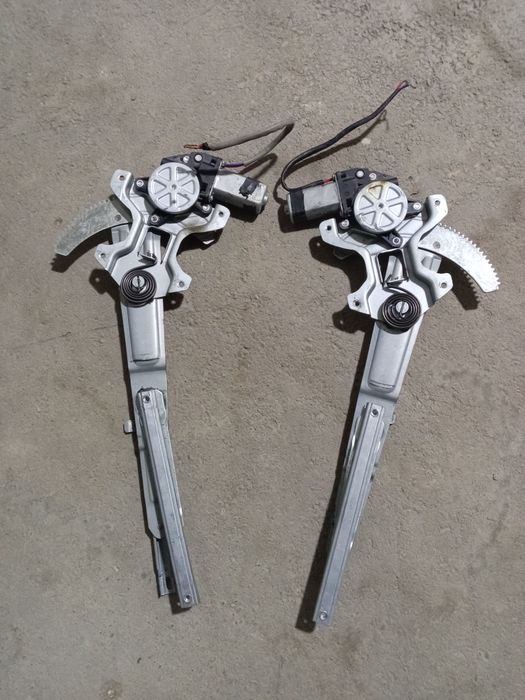 Matiz va damas labo uchun oyna kotargich.