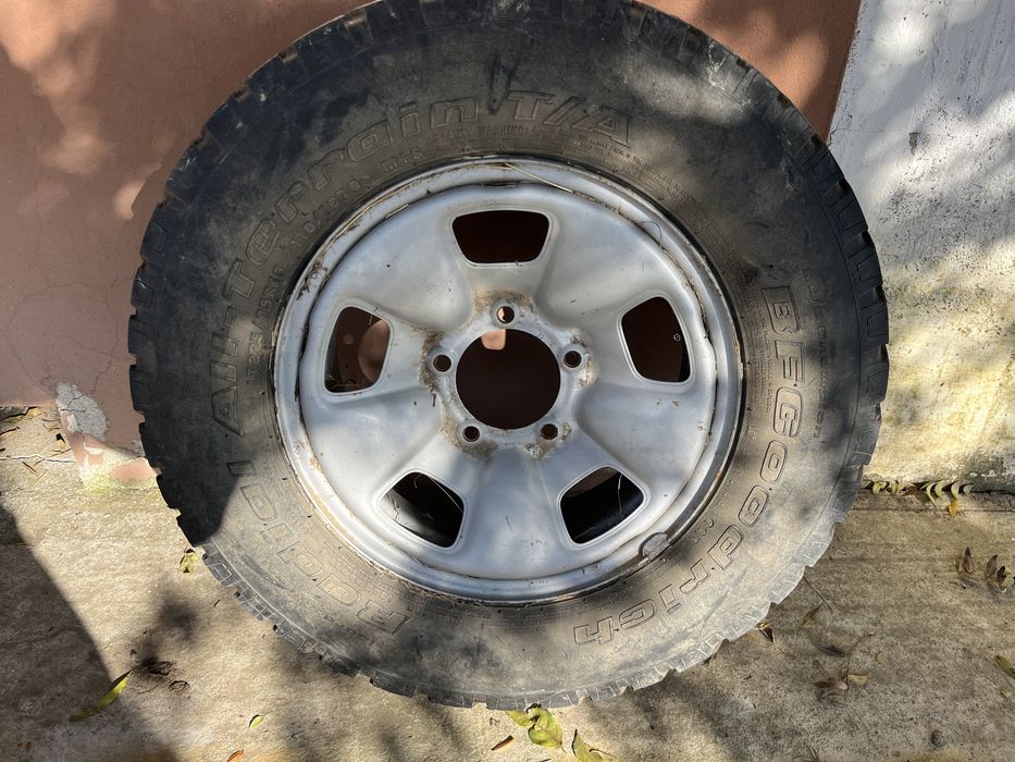 Janta Pajero Sport, L 200, pe 16