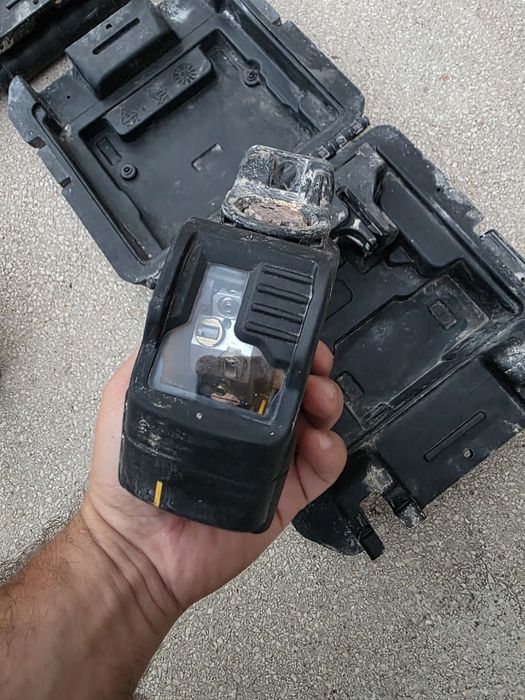 DeWalt DW008 laser cu lumina rosie