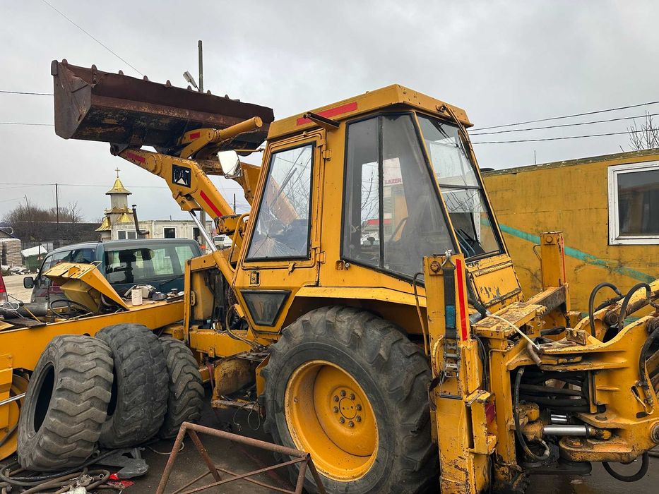Buldoexcavator Caterpillar 428 variante auto!