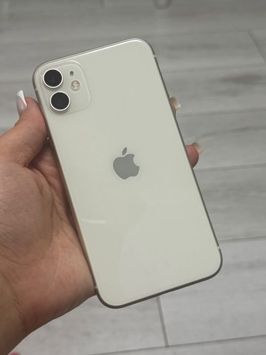 Продам IPHONE 11 64гб