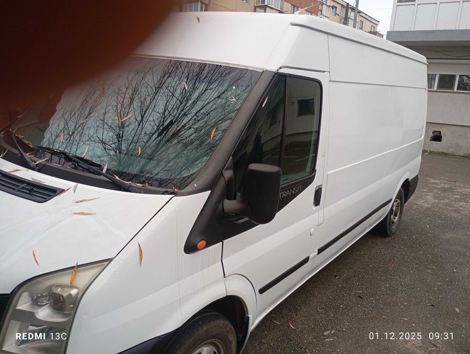Vând Ford Transit