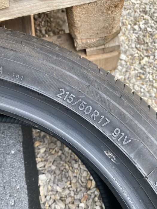 215/50/17 Toyo Летни