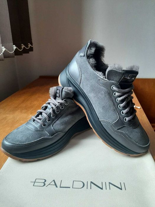 Дамски спортни обувки с вълна Baldinini