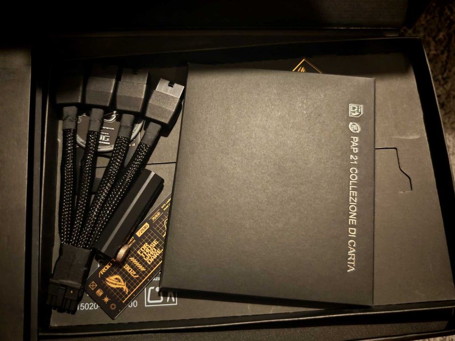 Видео карта ASUS ROG ASTRAL RTX 5090 32GB GDDR7 OC Edition