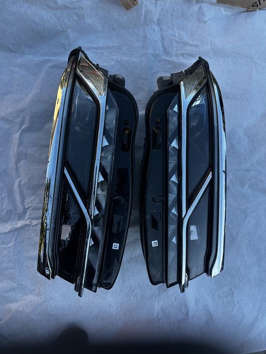 Faruri stânga dreapta full led vw touareg 3.cod:761941081.761941082.