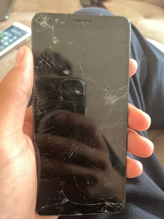 Iphone 6, samsung A33 va A01 va M17 5g Redmi. Sotiladi hammasi ozimiki