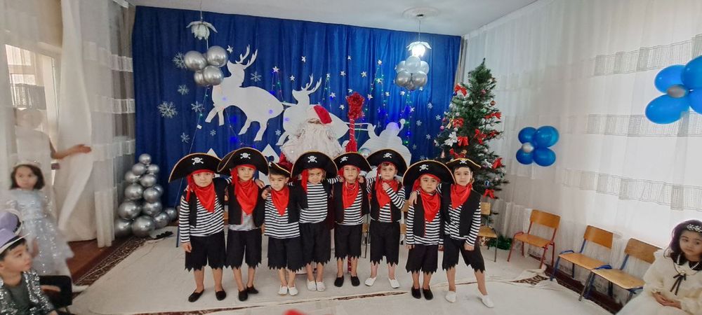 Прокат детский карнавальный костюмы. Bolalar kiyimlri prokat