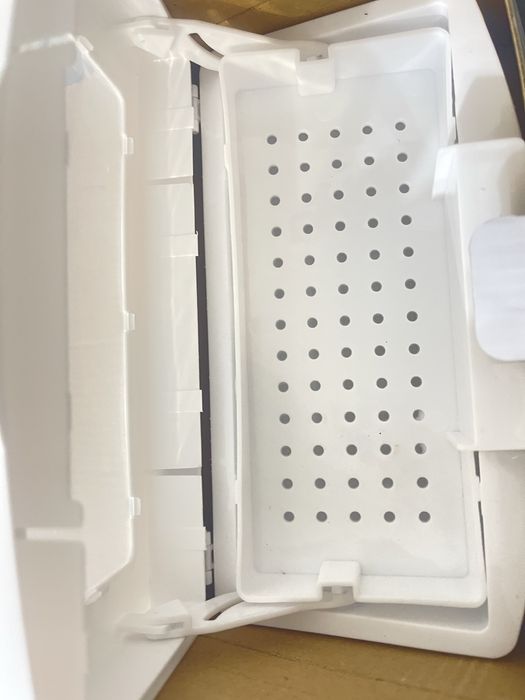 Продам срочно для  маникюра