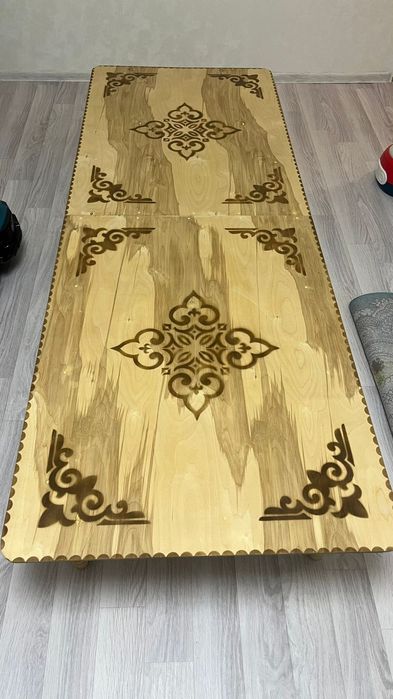 Продам раскладной стол.