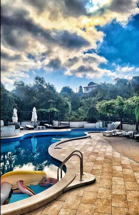 Продава се Тристаен апартамент в Варна, Бриз - 159 кв.м за 2580 €/кв.м - Снимка #3