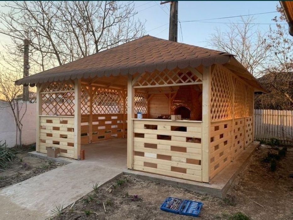 Vând foișor Terase din lemn