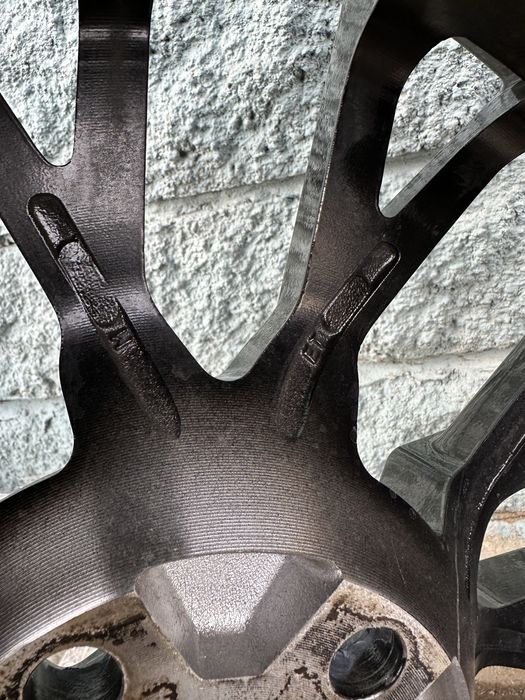 Диски на Lexus R18