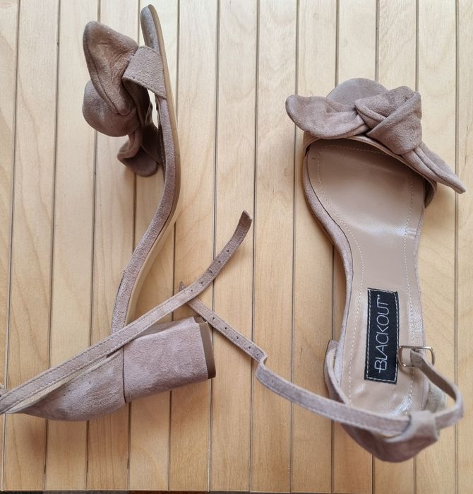Sandale din piele marimea 40
