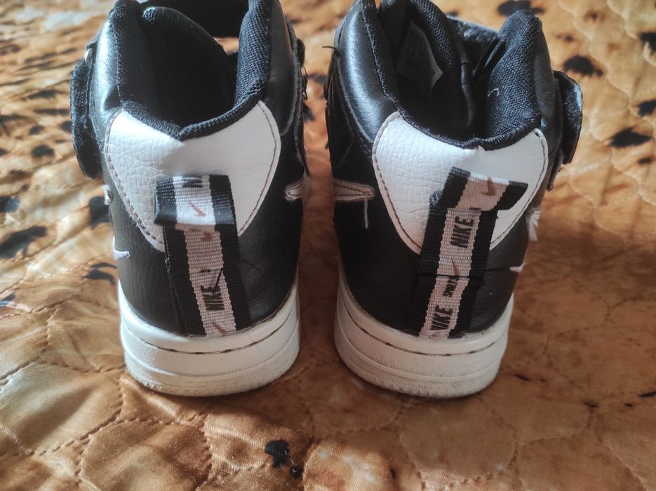 Кроссовки и ботинки на мальчика 35р