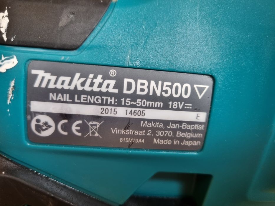 Pistol de ipuscat cuie Makita DBN500  JAPAN