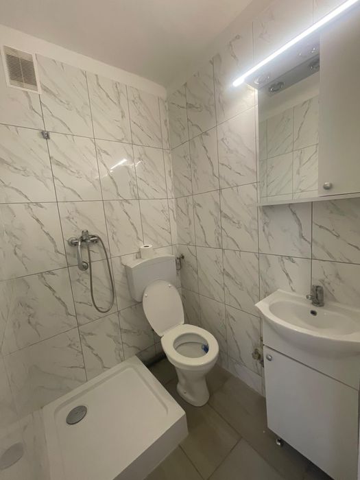 Garsonieră de vânzare