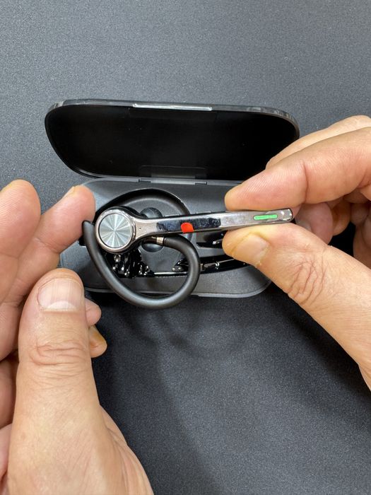 Мнонаушник моногарнитура, наушник на одно ухо