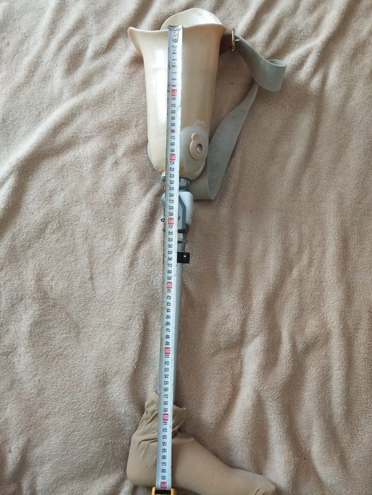 Протез левой ноги