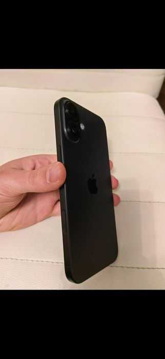 iPhone 16 Plus 128 GB Перфектен софтуерно