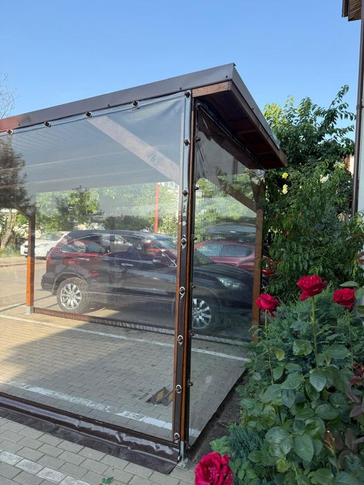 Carpot auto (garaj) acoperit cu tabla cutata și ichidere